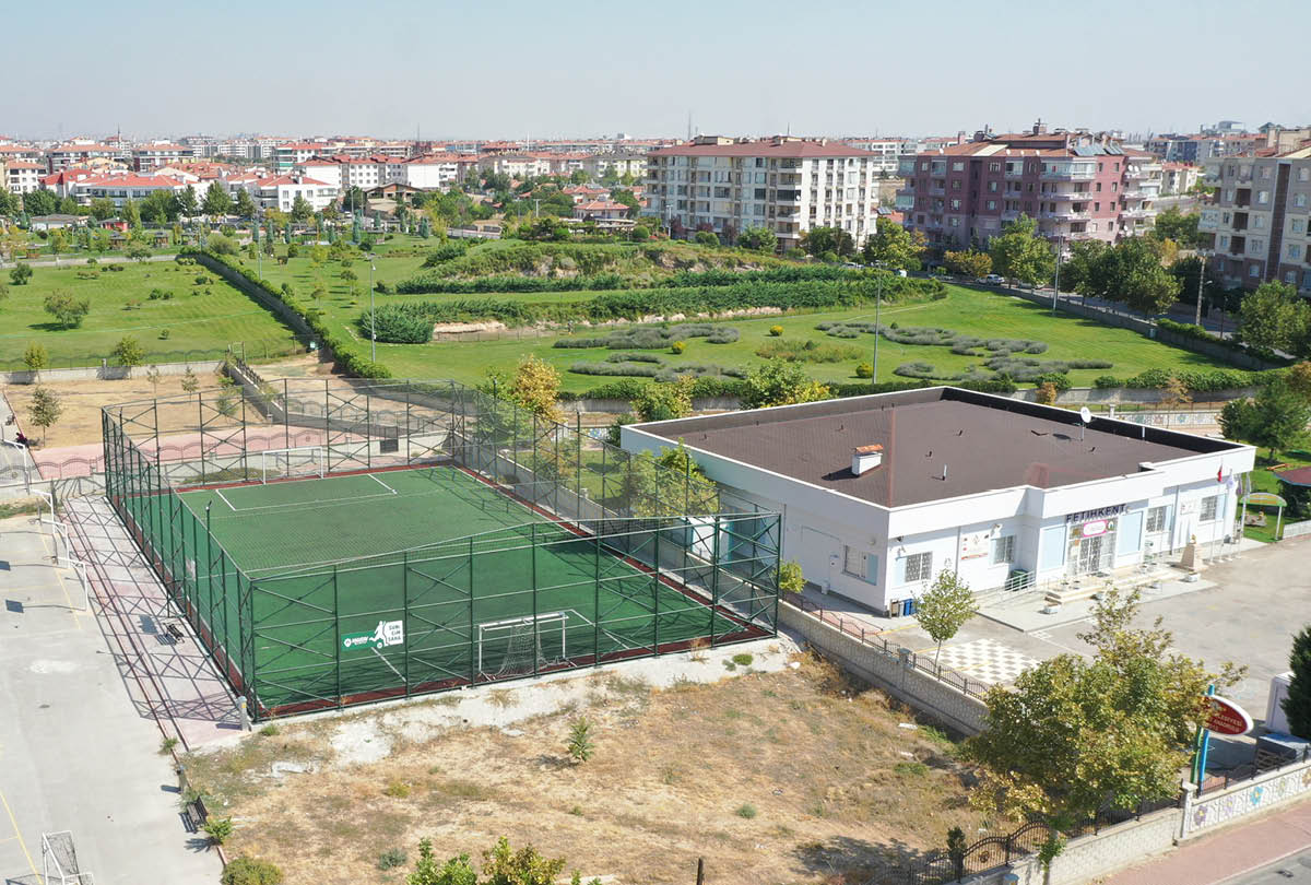 30 Yeni Halı Saha