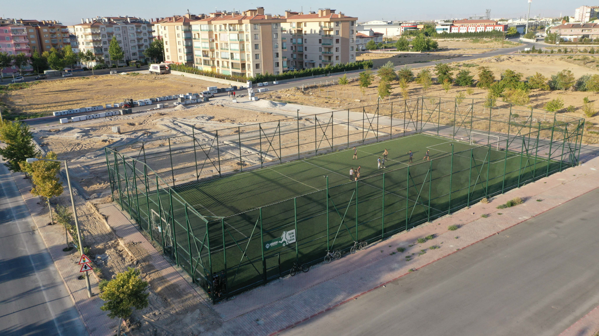 Ahmet Hamdi Göğüş Caddesi Parkı