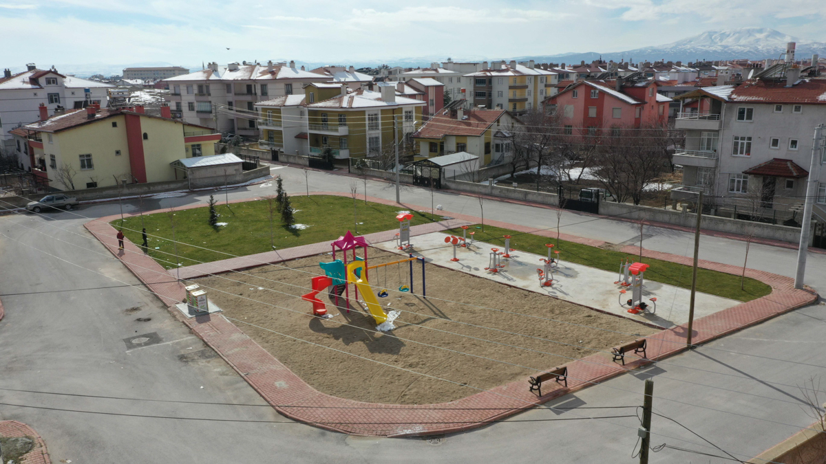 Küçükgül Sokak Park